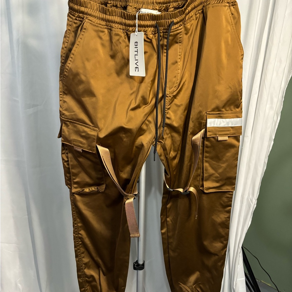 Brown Cargo Pants with Relaxed Fit and Tapered Legs